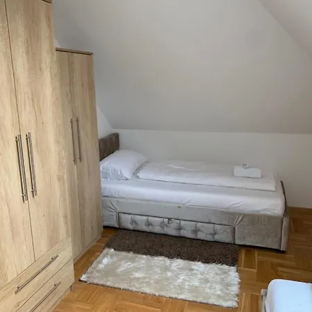 Apartament Pop De Lux *